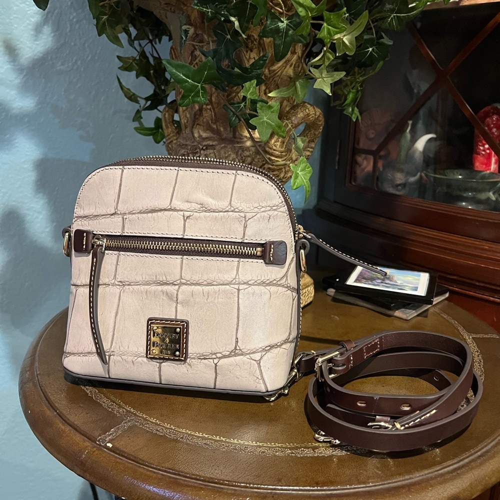 Dooney & Bourke Denison Domed Crossbody In Taupe Purse